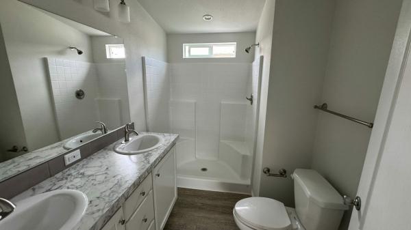2023 Fleetwood 220CL24483E  Home