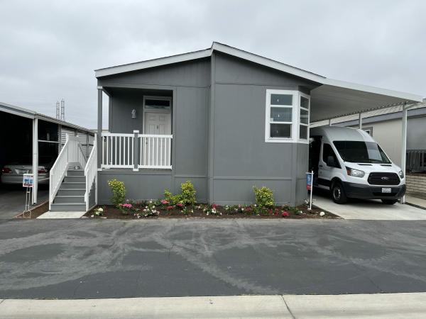 2022  Mobile Home For Sale