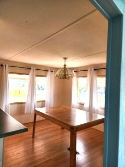 Photo 4 of 20 of home located at 14 Lakeview Dr Palmetto, FL 34221