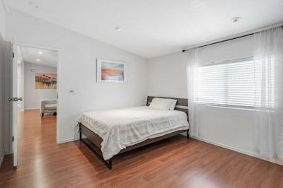 Photo 5 of 8 of home located at 1350 Oakland Rd. #152 San Jose, CA 95112