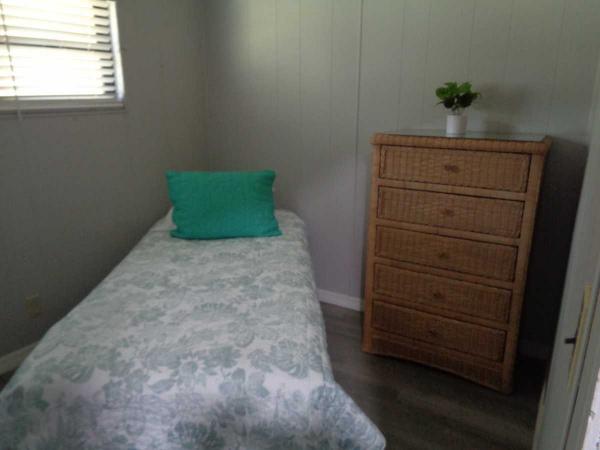1980 BROAD Manufactured Home