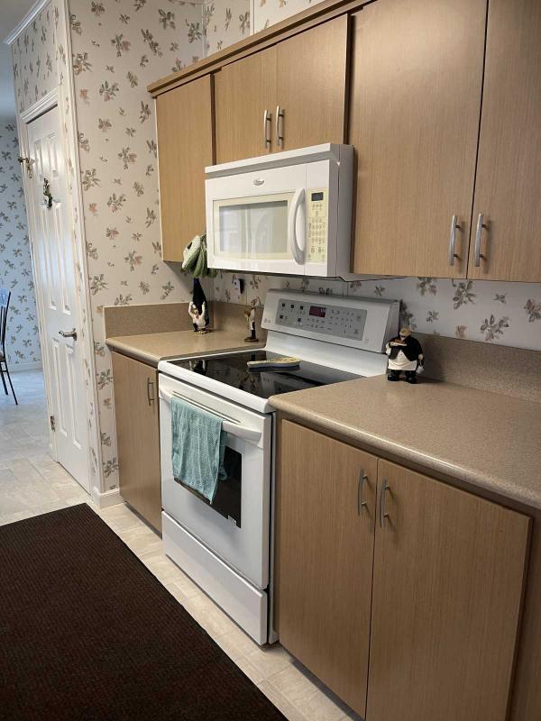 2002 Jacobson Mobile Home
