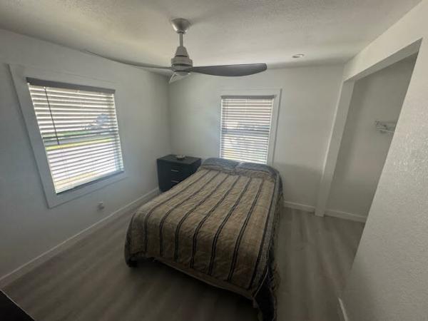 1975 GLEN Mobile Home