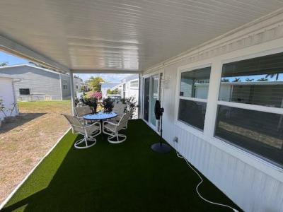 Photo 6 of 51 of home located at 92 Cottonwood Lane Naples, FL 34112