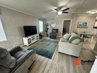 Photo 5 of 23 of home located at 68 Wintergreen Drive Fruitland Park, FL 34731