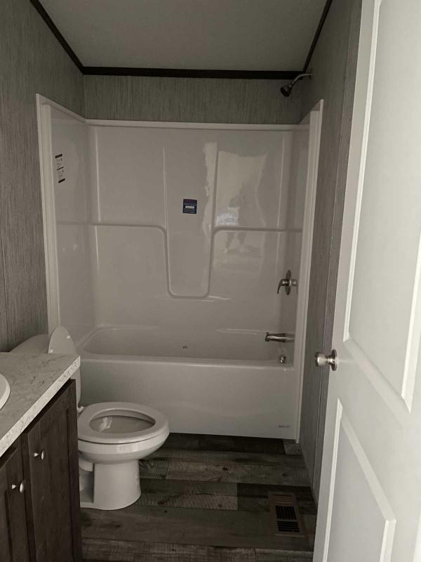 2025 Colony Beacon Prestige-14683B/550BP14683B Manufactured Home