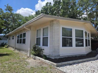 Photo 2 of 29 of home located at 9925 Ulmerton Rd., #15 Largo, FL 33771