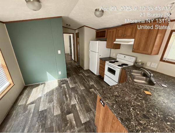 2019 Commodore TS323A15 Manufactured Home