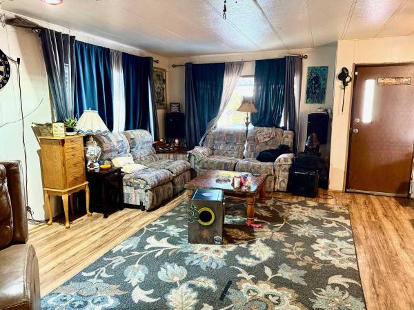 1979 Hillcrest Mobile Home