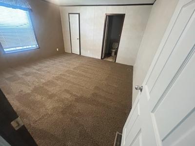 Photo 2 of 5 of home located at 31 St. Peters Drive Bourbonnais, IL 60914