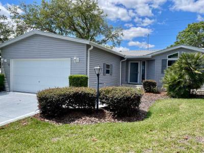 Mobile Home at 212 Maple Dr, Lady Lake, FL 32159