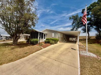 Mobile Home at 807 E Norman St Lady Lake, FL 32159