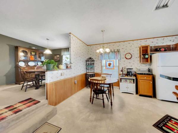2001 Palm Harbor 6806 Manufactured Home