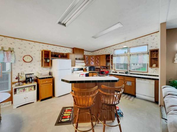 2001 Palm Harbor 6806 Manufactured Home