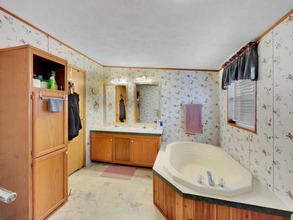 2001 Palm Harbor 6806 Manufactured Home
