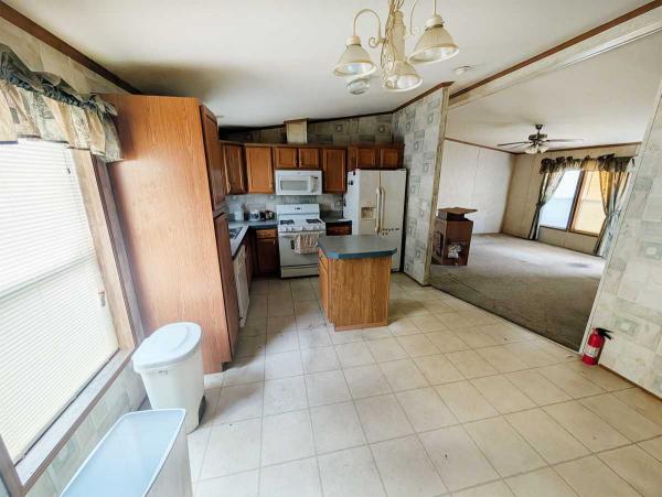 2005 Manufactured Home