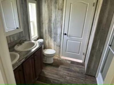 Photo 3 of 10 of home located at 2334 42nd Ave. N Unit 16 Saint Petersburg, FL 33714