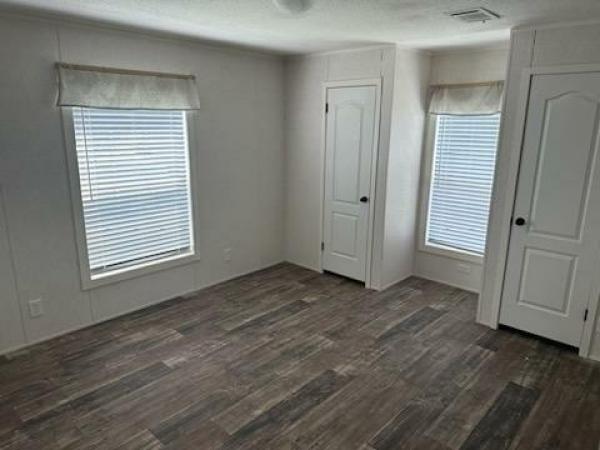 2023 Live Oak Homes L-2403F-Oak Manufactured Home