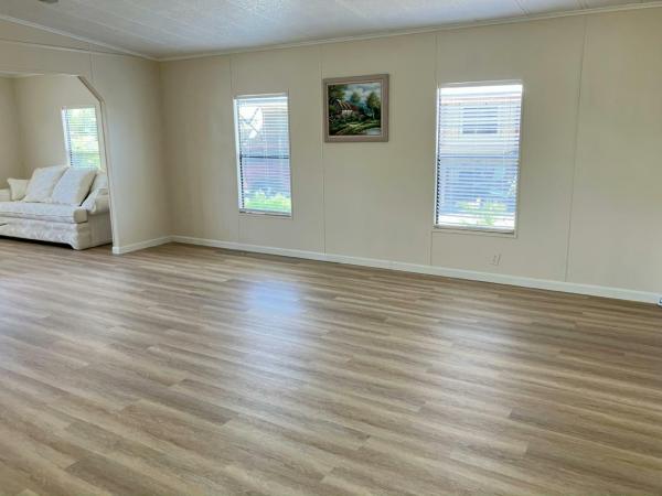1985 TWIN Manufactured Home