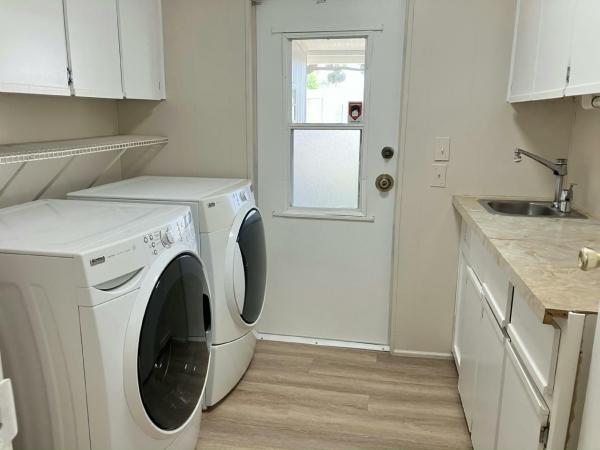 1985 TWIN Manufactured Home