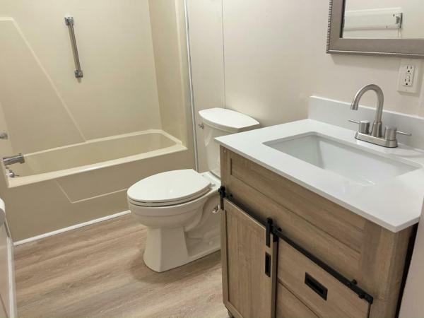 1985 TWIN Manufactured Home