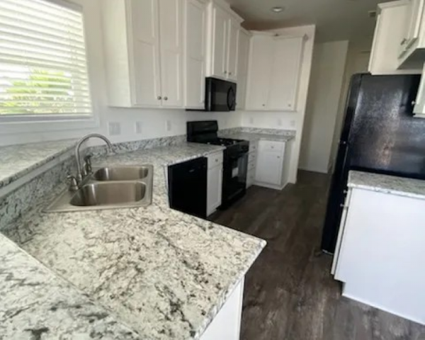 2023 51BBK18522AH23  Home
