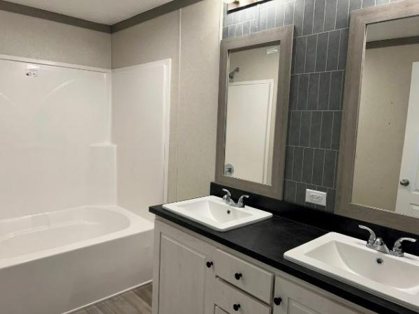 2025 Clayton 4824-5734 Pulse  Home