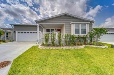Mobile Home at 39008 Golf View Ave Dade City, FL 33525