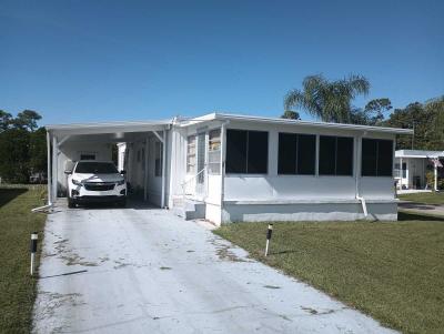 Photo 4 of 22 of home located at 1 Quintana Roo Crt Port St Lucie, FL 34952