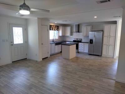 Photo 5 of 15 of home located at 550 Florida Holly Ave Deland, FL 32724
