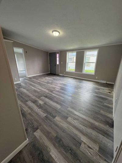 Photo 3 of 18 of home located at 8269 Feather Hollow Fenton, MI 48430