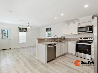 Photo 4 of 24 of home located at 900 Aqua Isles Blvd Lot D07 Labelle, FL 33935