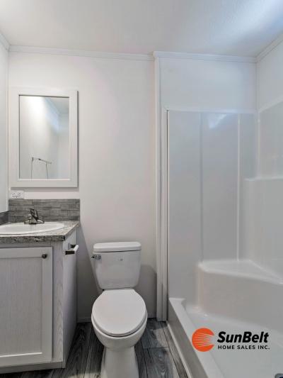 Photo 5 of 24 of home located at 900 Aqua Isles Blvd Lot D07 Labelle, FL 33935
