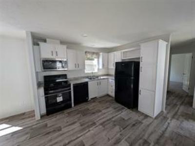 Photo 5 of 15 of home located at 3146 Route 9W New Windsor, NY 12553