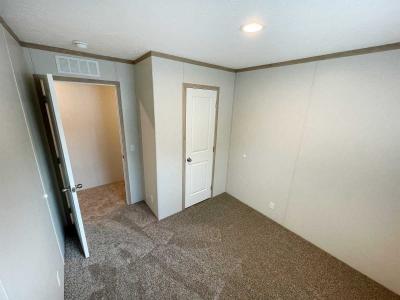 Photo 3 of 5 of home located at 86 Woodmoor Court Leavenworth, KS 66048