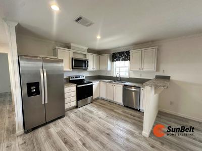 Photo 4 of 26 of home located at 900 Aqua Isle Blvd Lot A30 Labelle, FL 33935