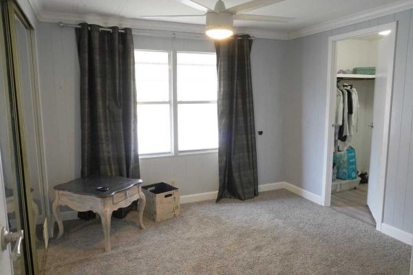 1975 Manufactured Home