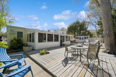 Photo 5 of 22 of home located at Unit 364 - 1661 Old Country Rd Riverhead, NY 11901