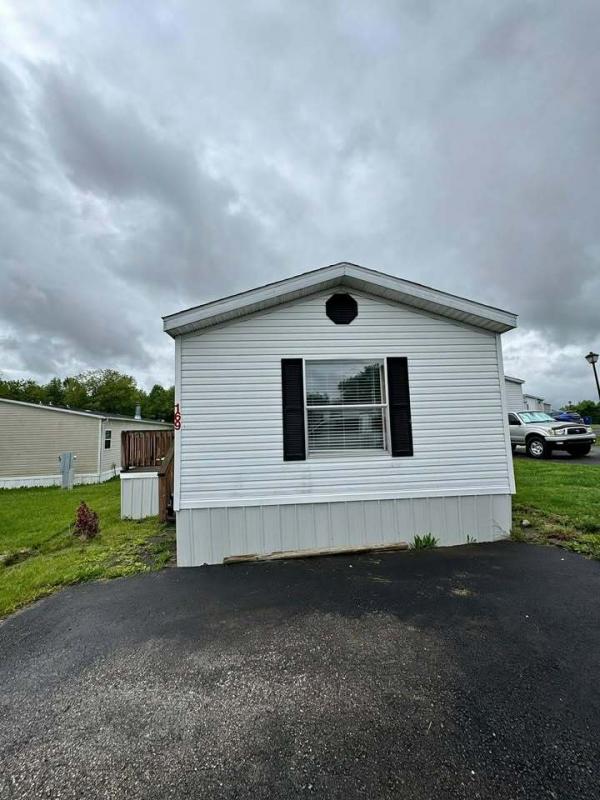 2000  Mobile Home For Sale