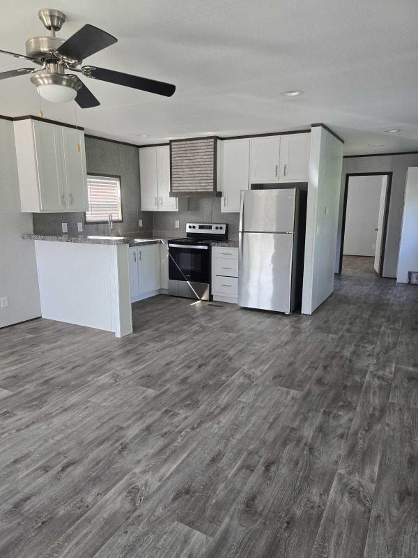 2022 Weston 164001 X Mobile Home