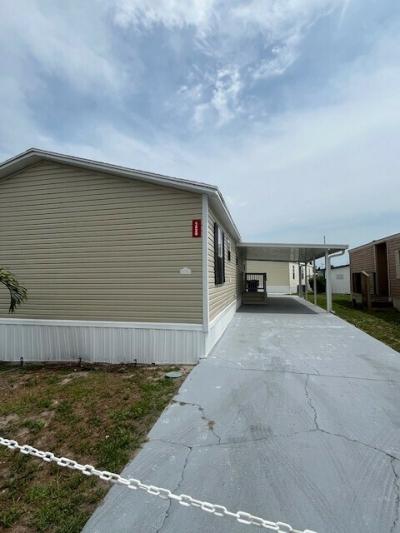 Photo 3 of 11 of home located at 1220 Four Seasons Bl Tampa, FL 33613