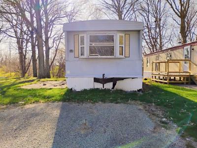 Mobile Home at 1100 W Locust St #26 Canton, IL 61520
