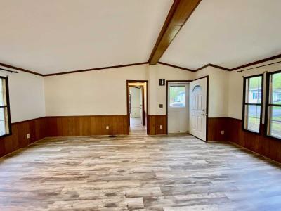 Photo 4 of 30 of home located at 2115 Central Ave #101 Schenectady, NY 12304