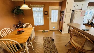 Photo 4 of 20 of home located at 9084 W Forest View Drive Homosassa, FL 34448