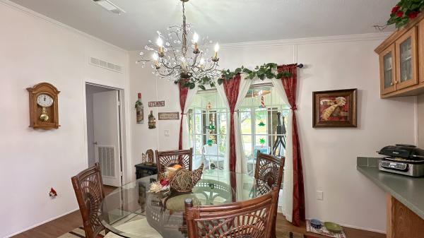 2002 WOODM 9305CT Mobile Home