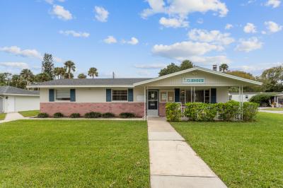 Photo 3 of 13 of home located at 3300 S. Nova Rd #025 Port Orange, FL 32129