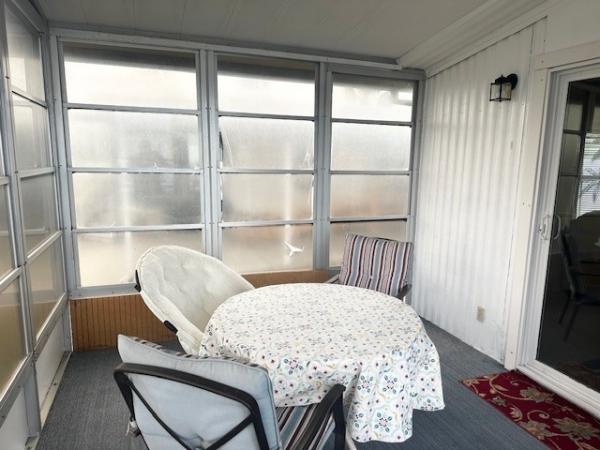 1984 Palm Harbor Manufactured Home