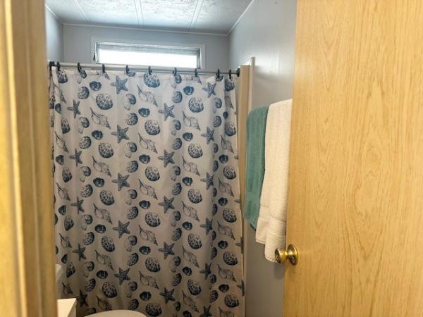 1984 Palm Harbor Manufactured Home