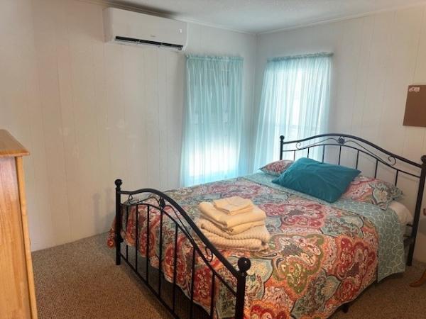 1984 Palm Harbor Manufactured Home