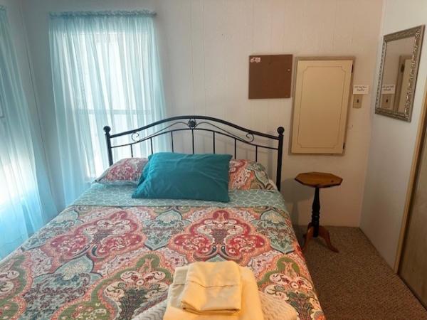1984 Palm Harbor Manufactured Home
